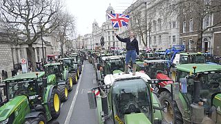 Angry farmers protest in London